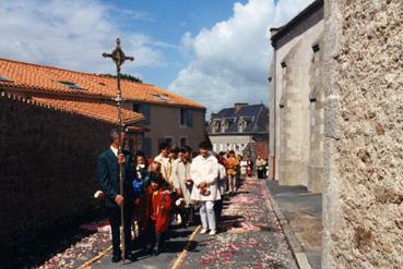 Iconographie - Fête-Dieu - La procession