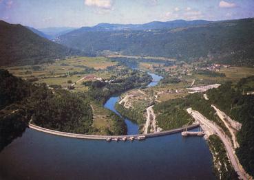 Iconographie - La barrage de Vouglans sur la rivière d'Ain