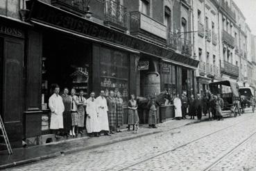 Iconographie - Le personnel des établissements Delrue