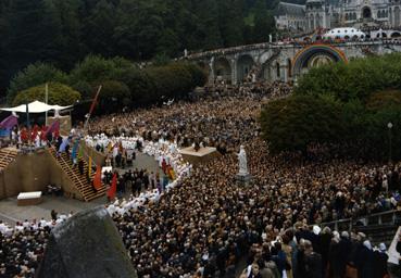 Iconographie - Les Anciens prisonniers de guerre à Lourdes