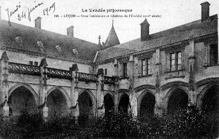 Iconographie - Cour intérieure et cloîtres de l'évêché (XVI° siècle)