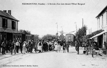 Iconographie - L'arrivée d'un train devant l'hôtel Burgaud