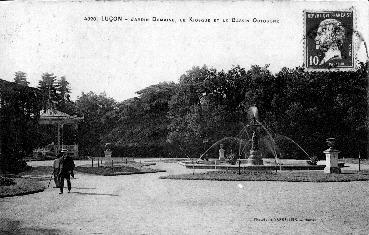 Iconographie - Jardin Dumaine, Le Kiosque et le Bassin Octogone