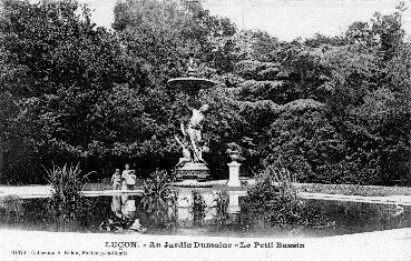 Iconographie - Au Jardin Dumaine - Le Petit Bassin