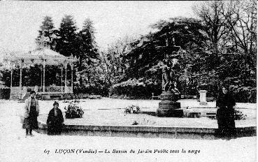 Iconographie - Le bassin du Jardin Public sous la neige