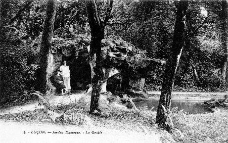 Iconographie - Jardin Dumaine - La grotte