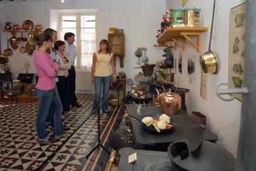 Iconographie - Visite commantée du Musée des Ustensiles de Cuisine Anciens