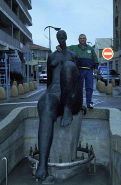 Iconographie - La Baigneuse, d'Henri Murail, installée