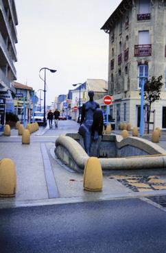 Iconographie - L'avenue de la Mer et La Baigneuse, d'Henri Murail