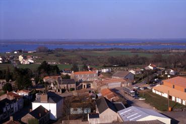 Iconographie - Le lac de Grand-Lieu vu du clocher en mars