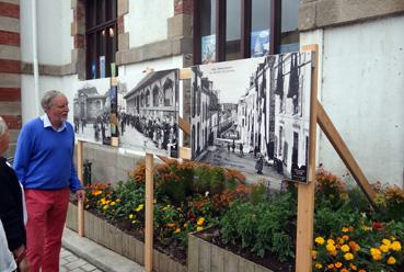 Iconographie - Exposition de cartes postales dans les rues