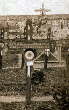 Iconographie - Tombe provisoire d'Athanase Carteau,  à Sézanne (Marne)