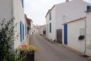 Iconographie - Rue à Saint-Sauveur