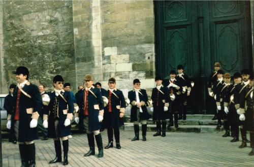 Iconographie - Veneurs Bordelais Centenaire groupe extérieur cathédrale