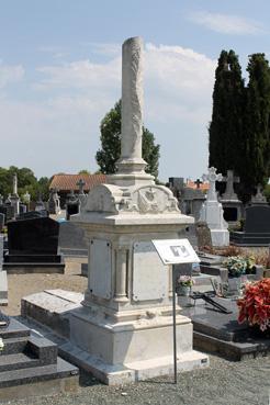 Iconographie - Tombe à la mémoire de Rouhaud Florentin, mort au champ d'Honneur