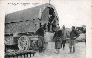 Iconographie - Verdun en 1916 pendant la bataille - Arrivée des dragées de verdun
