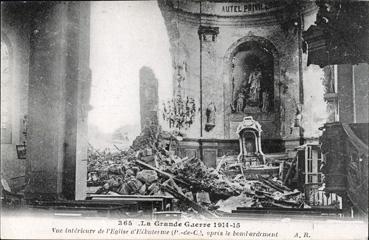 Iconographie - Vue intérieure de l'église après le bombardement