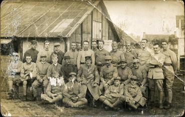 Iconographie - Soldats prisonniers des Allemands