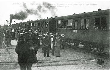 Iconographie - Réception des grands blessés à leur passage à Amberieu en rentrant d'Allemagne