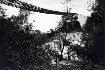 Iconographie - Viaduc de la Pêcherie dynamité