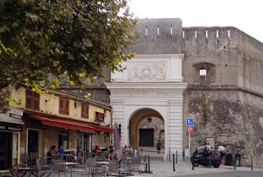 Iconographie - L'entrée de la citadelle