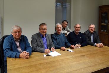 Iconographie - Acquisition de la collection d'accordéons d'Eugène Nombalais