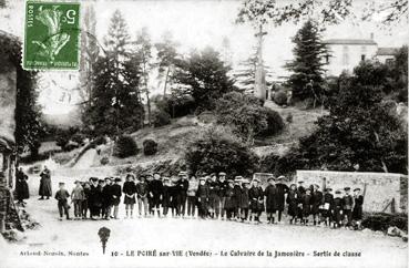 Iconographie - Le calvaire de la Jamonière - Sortie de classe