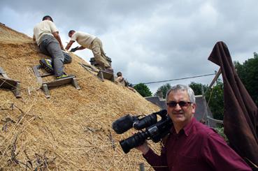 Iconographie - Jean-Luc Clerjeaud en tournage à Saint-Lyphard en Brière pour le centre Beautour