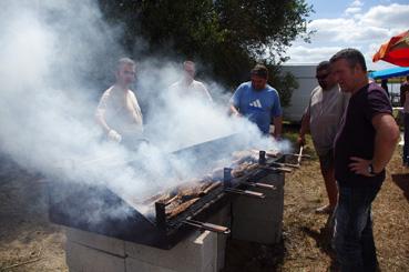 Iconographie - Fête des pêcheurs à Passay - Les grillades