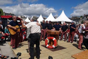 Iconographie - Trophée Hayet - Chant à danser - Mouez Port Rhu