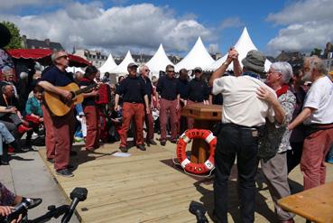 Iconographie - Trophée Hayet - Chant à danser - Mouez Port Rhu