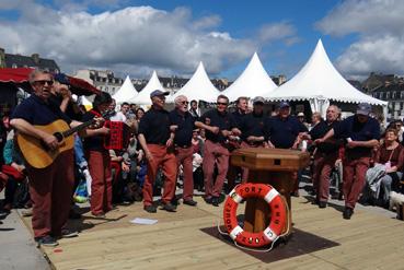 Iconographie - Trophée Hayet - Chant à danser - Mouez Port Rhu