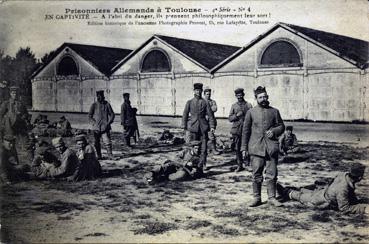 Iconographie - Prisonniers allemands à Toulouse - En captivité
