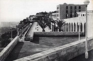 Iconographie - Esplanade de la cité Diar El Mahcoul à Alger