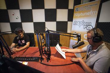 Iconographie - Studio de la radio Neptune FM