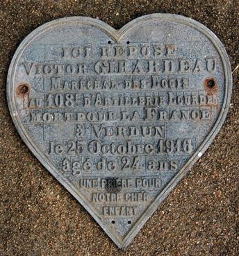 Iconographie - Plaque de la sépulture de Victor Girardeau à Verdun