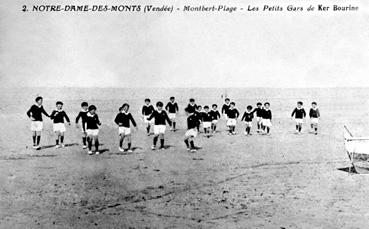 Iconographie - Montbert-Plage - Les petits gars de Ker-Bourine