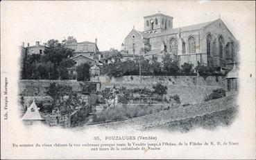 Iconographie - Du sommet du vieux château la vue embrasse...