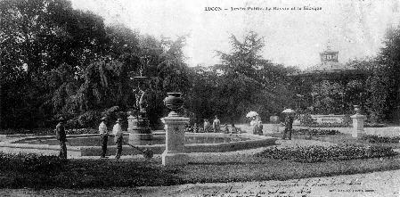 Iconographie - Jardin Public, le bassin et le kiosque