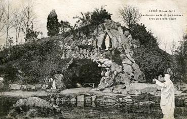 Iconographie - La grotte de N.-D. de Lourdes avec le Sacré-Coeur
