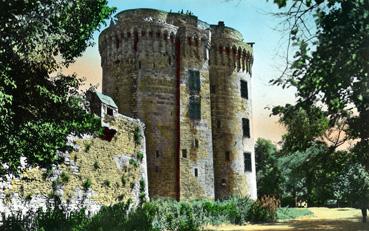 Iconographie - Le donjon du château de la Duchesse Anne