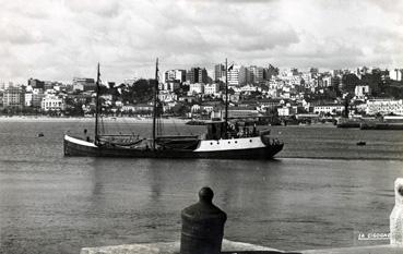 Iconographie - Tanger - Le port et la ville