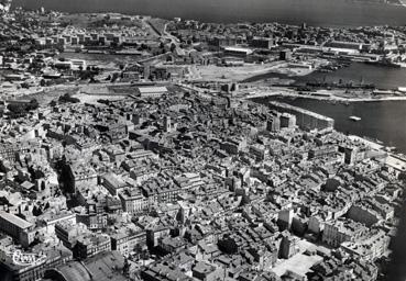 Iconographie - Vue panoramique aérienne de la ville