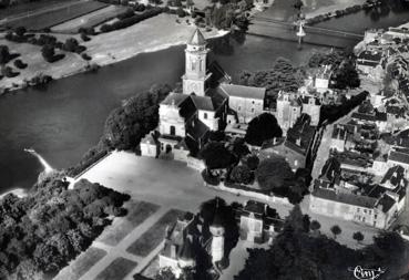 Iconographie - L'abbaye du Mont-Glonne et la vallée de la Loire