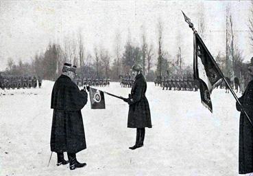 Iconographie - Remise de la fourragère au 18e bataillon de chasseurs à pied