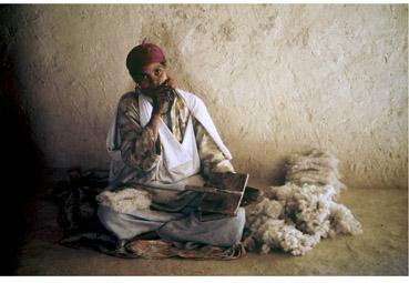 Iconographie - La fileuse de laine