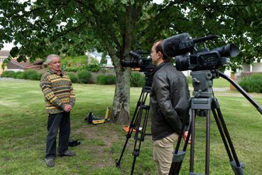 Iconographie - Guy Gaillard, près de la fontaine de Saint-Rachoux