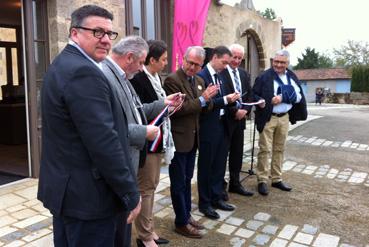 Iconographie - Inauguration de l'Office du Tourisme