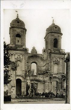 Iconographie - Les tours de l'église et le musée