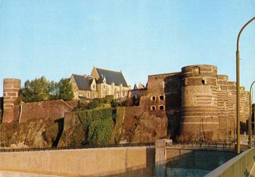 Iconographie - Le château - Façade Ouest
